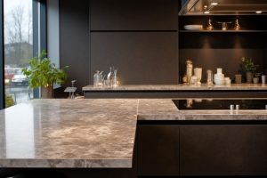 Plan-de-travail-marbre-cedre
