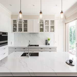 Plan de Travail Cuisine Quartz Vena Staturio Blanc