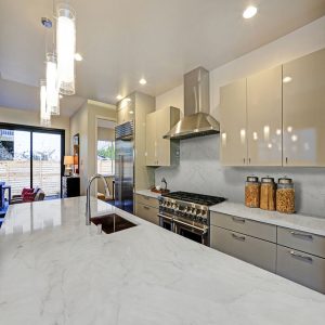 Plan de Travail Cuisne Quartz Calacatta Montreal