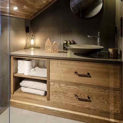 plan-de-travail-quartz-calypso-sombre-cuisine-moderne.jpg