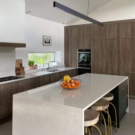 plan-travail-quartz-blanc-minimaliste-snowy-ibiza-silestone.jpg