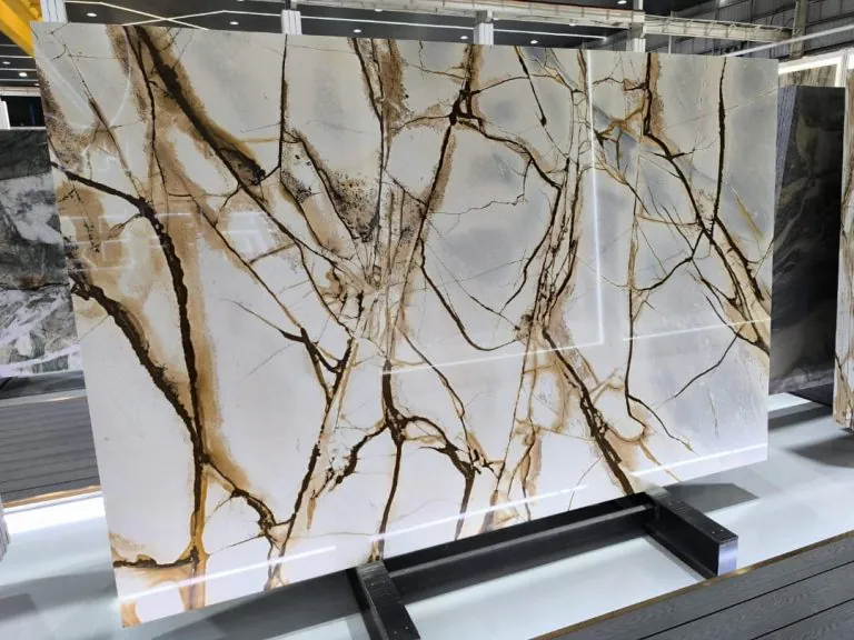 plan de travail en quartzite Blue Roma
