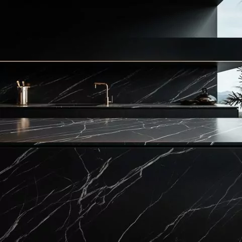 Ilot Central  Cuisine “Nero Marquina Extra”